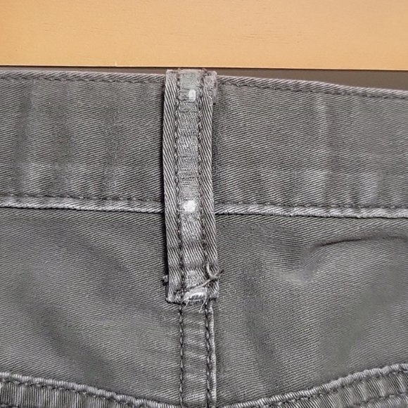Men's Gap Denim Slim Trousers | Size 34x32 - Picture 13 of 13